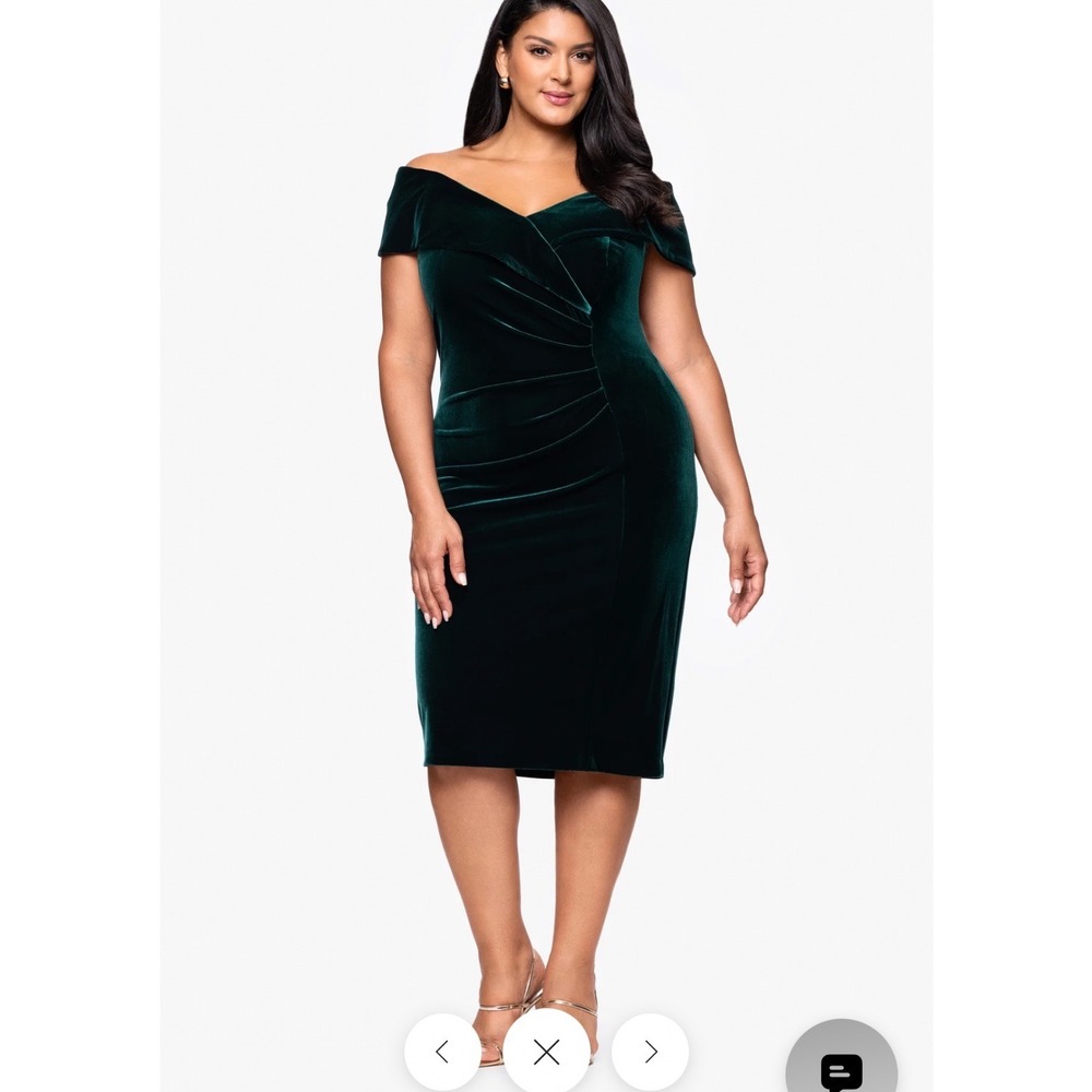 Xscape Women 14W Emerald Green Velvet Off Shoulder Ruched Cocktail Dress